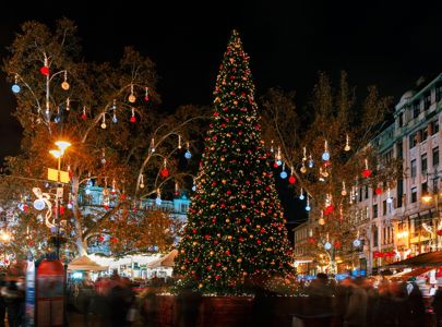 Christmas Budapest Credit Larairimeeva