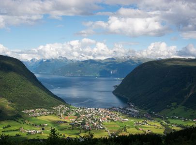 Der ingen skulle tru at nokon kunne bu - i Vestland fylke med Temareiser Fredrikstad