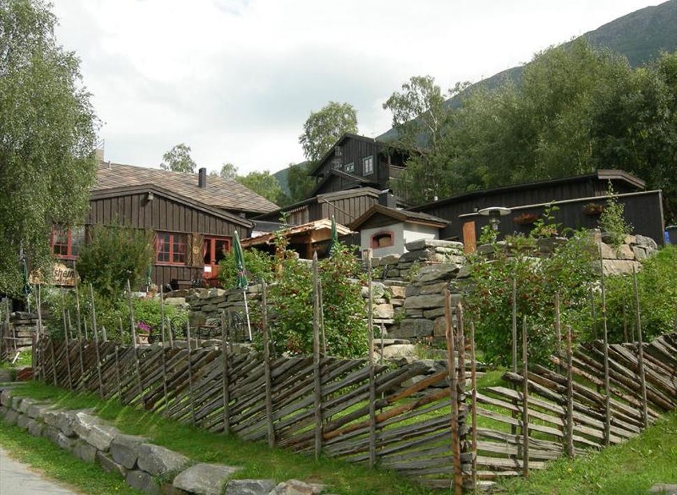Fossheim Turisthotell