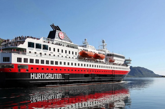 Turer med Hurtigruten med Temareiser Fredrikstad