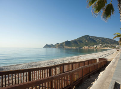 Vandreturer på Spanias solkyst med Temareiser Fredrikstad, Seniordans i Spania fra Oslo, Seniordans på Albir Playa Hotel