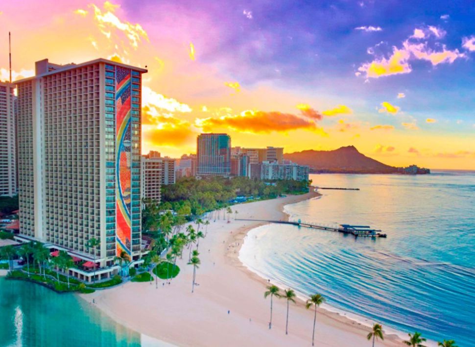 Hilton Hawaiian Village Waikiki Beach Resort